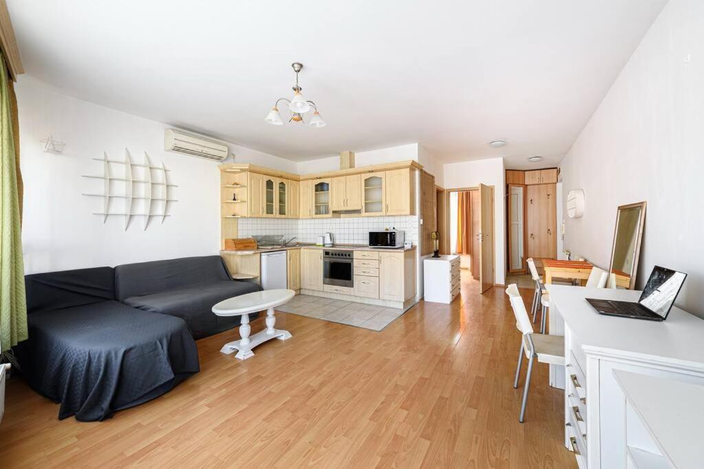 Lovely Apartment In City Centre For 4 Guests Budapešť Exteriér fotografie