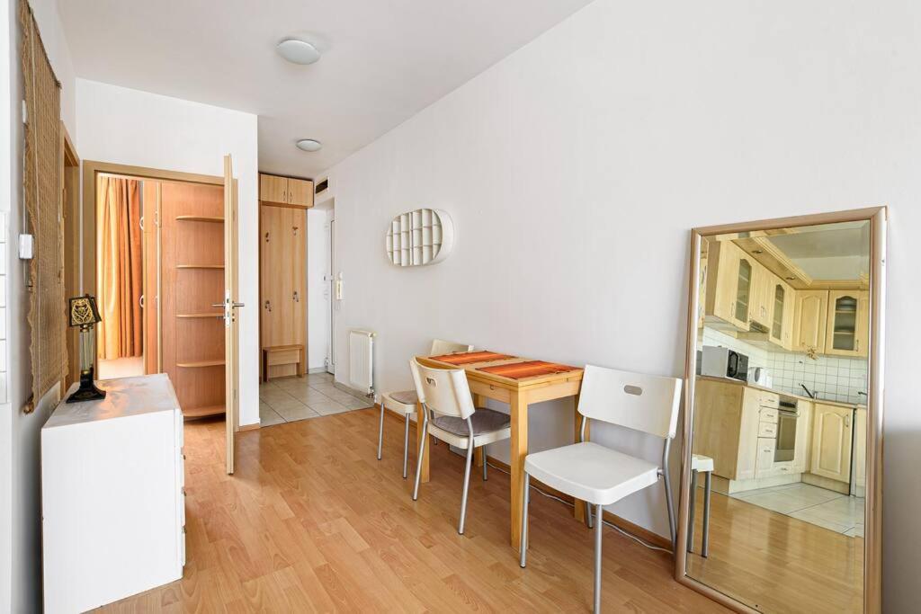 Lovely Apartment In City Centre For 4 Guests Budapešť Exteriér fotografie